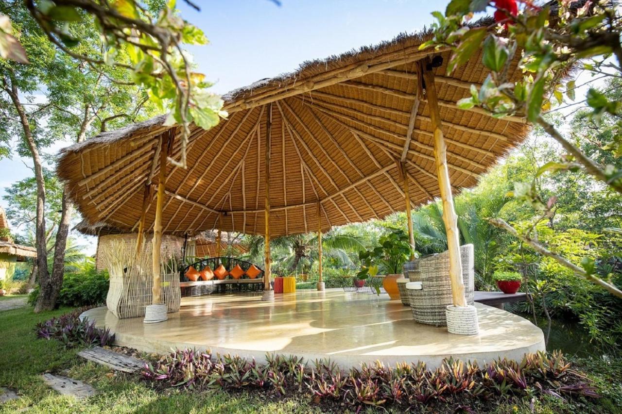 Asita Eco Resort Амфава Екстериор снимка
