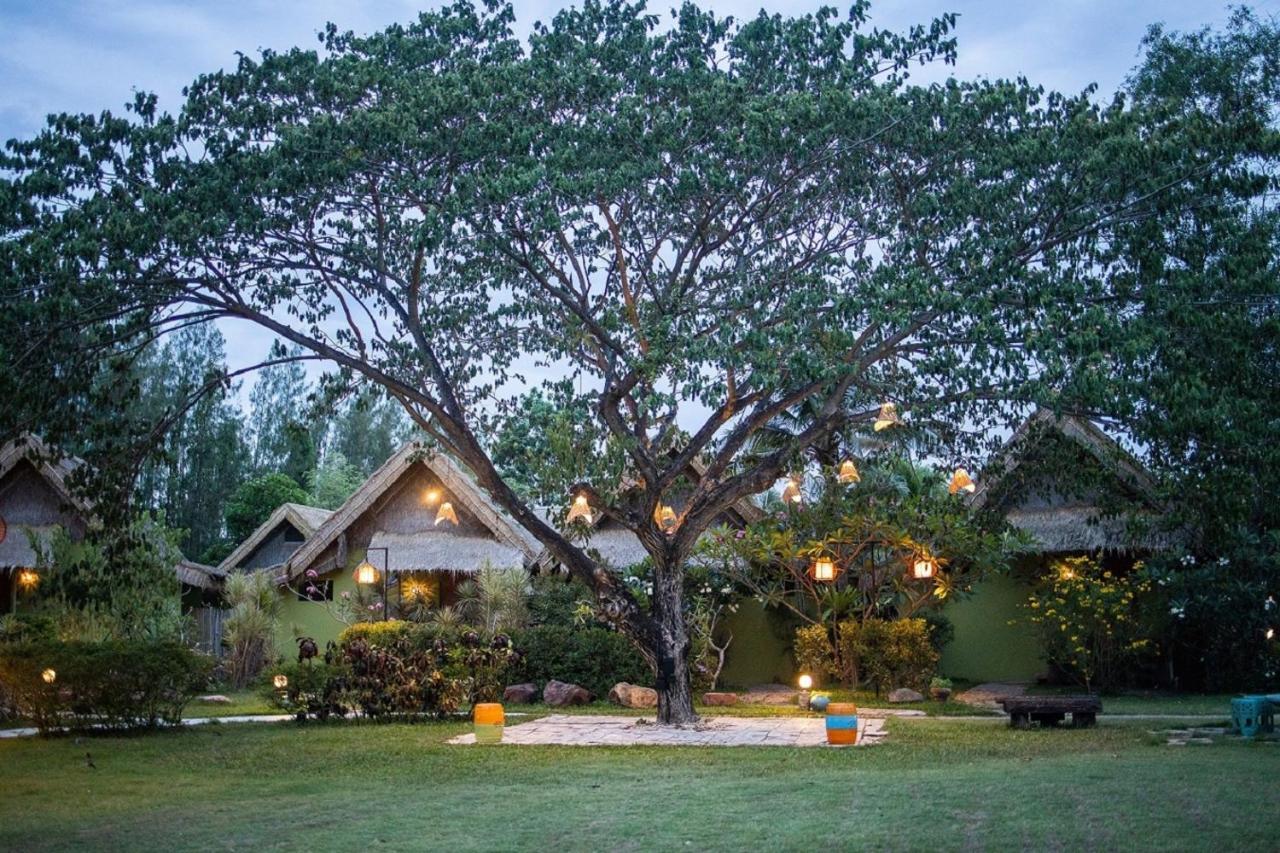 Asita Eco Resort Амфава Екстериор снимка